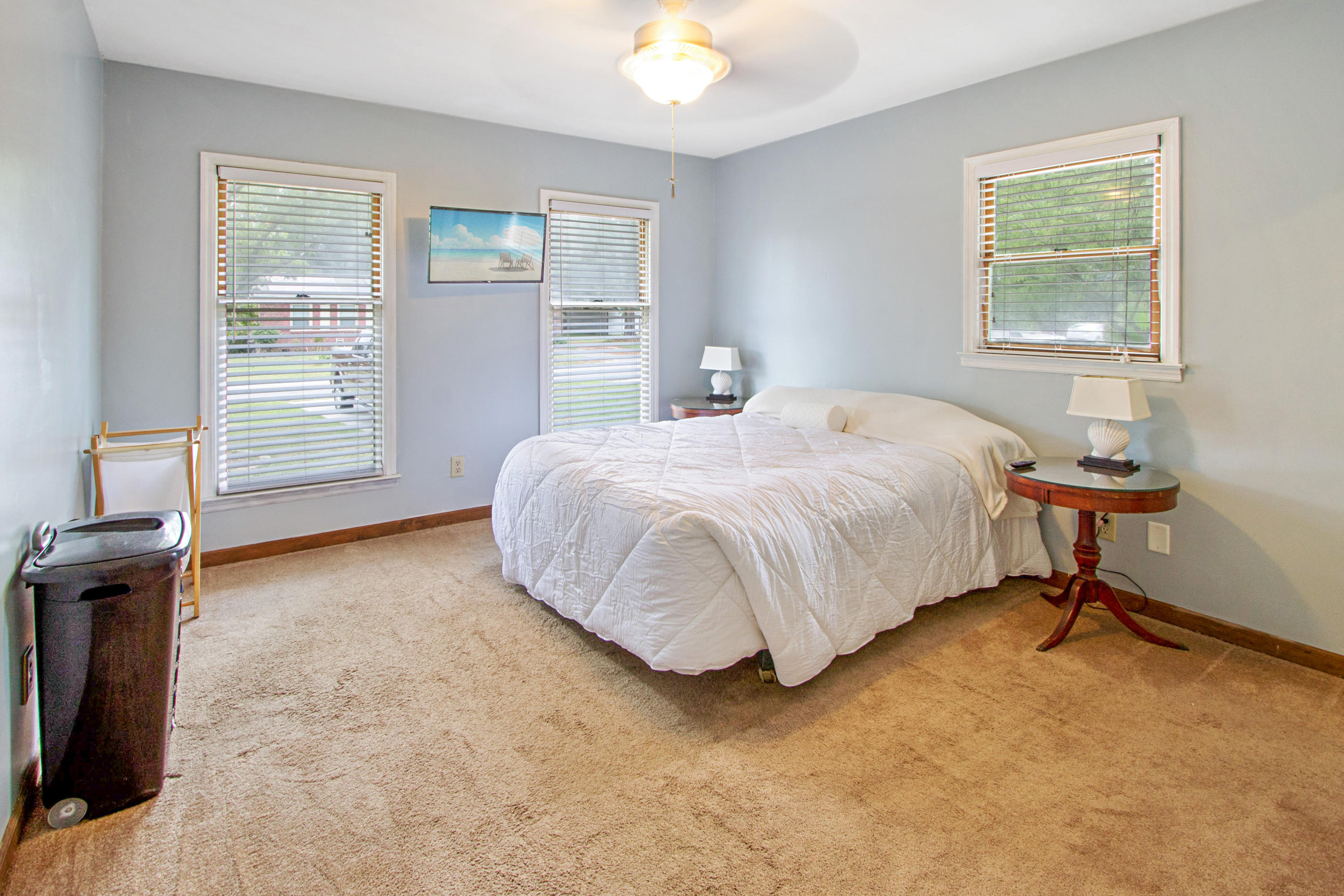 1414 Fort Johnson Road Charleston, SC 29412 - Photo 13 of 32 Master bedroom