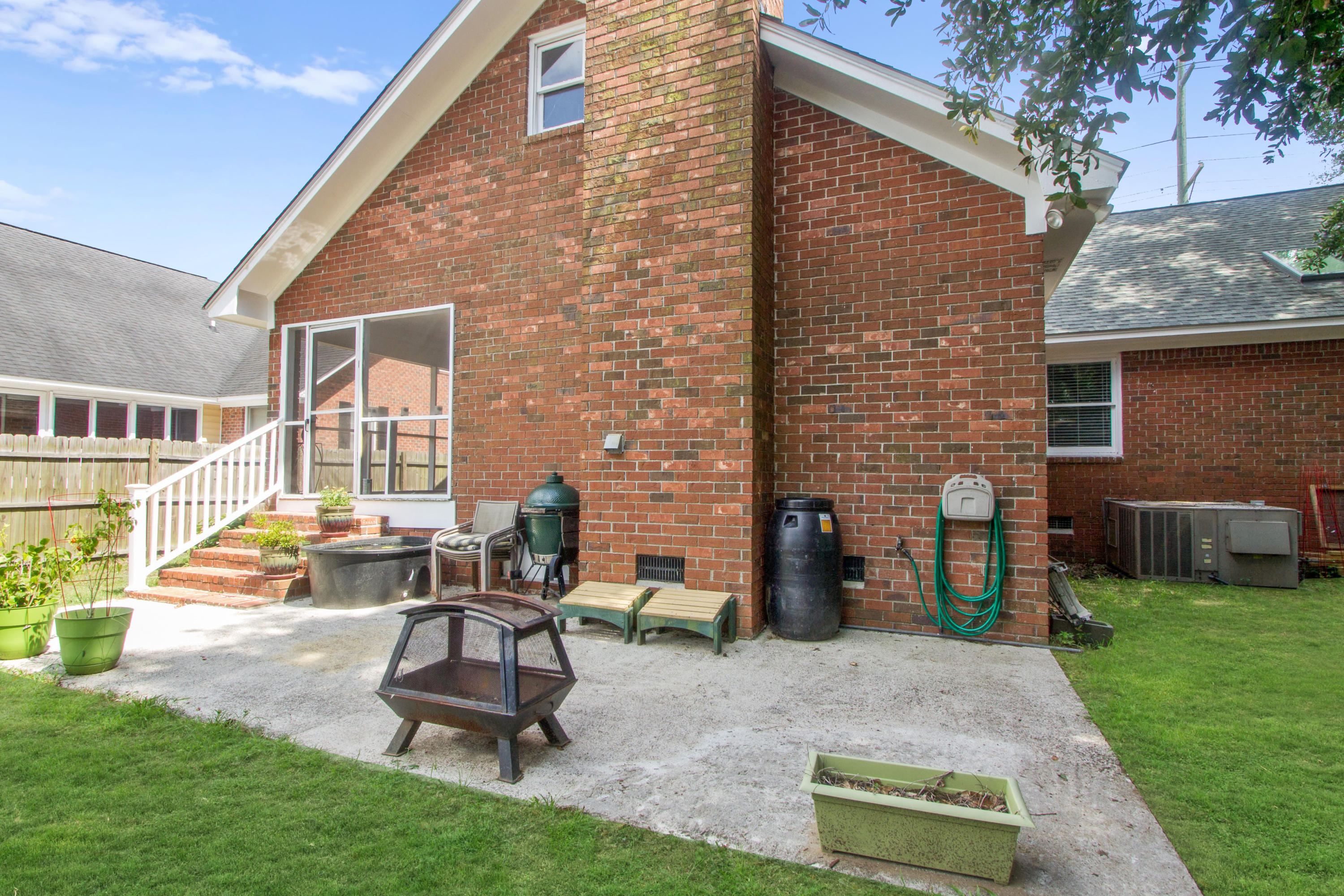1414 Fort Johnson Road Charleston, SC 29412 - Photo 28 of 32 Large patio for entertaining