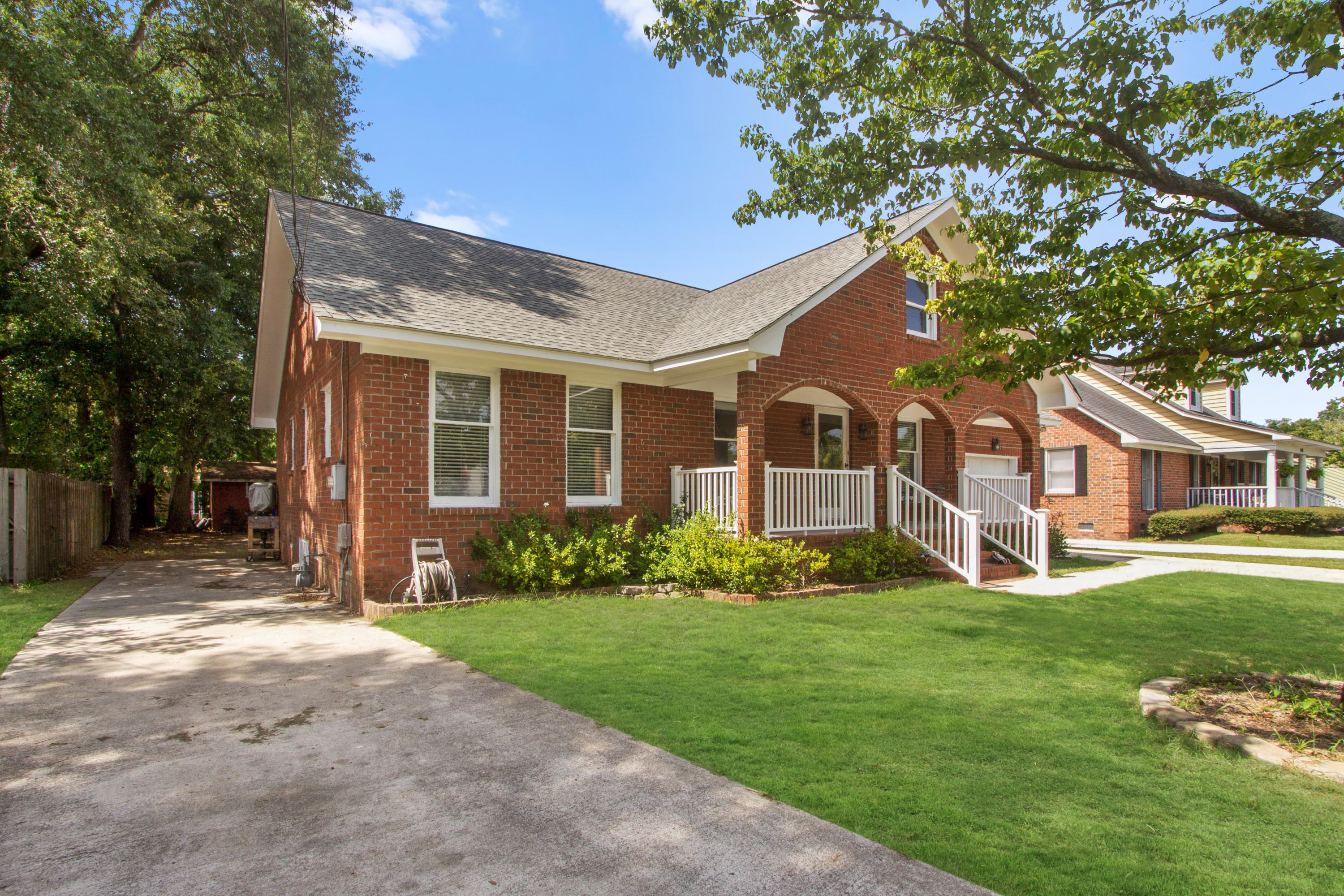 1414 Fort Johnson Road Charleston, SC 29412 - Photo 32 of 32 2 driveways!