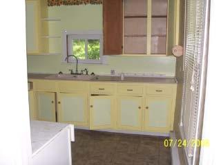 41 Red Hill Road Fairfield, VA 24435 - Photo 3 of 3 a view of cabinets and window