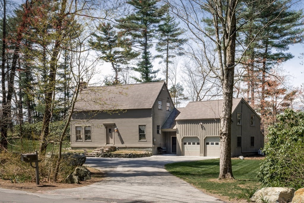 162 Dodge Road Rowley, MA 01969 - Photo 1 of 21 Gallery Image 1