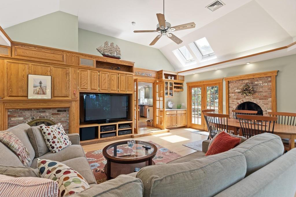 6 Lovell Road Arlington, MA 02474 - Photo 13 of 34 Gallery Image 13