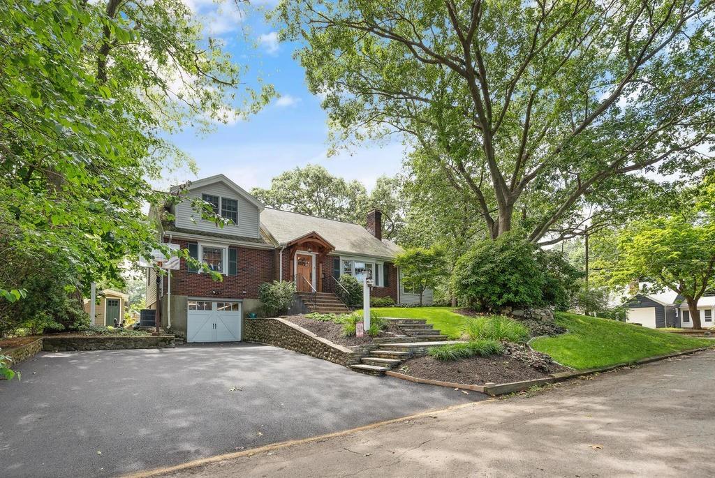 6 Lovell Road Arlington, MA 02474 - Photo 3 of 34 Gallery Image 3
