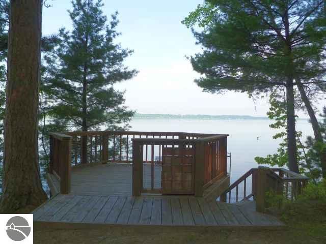 8927 Skegemog Point Road Williamsburg, MI 49690 - Photo 5 of 25 1733642-4.JPG