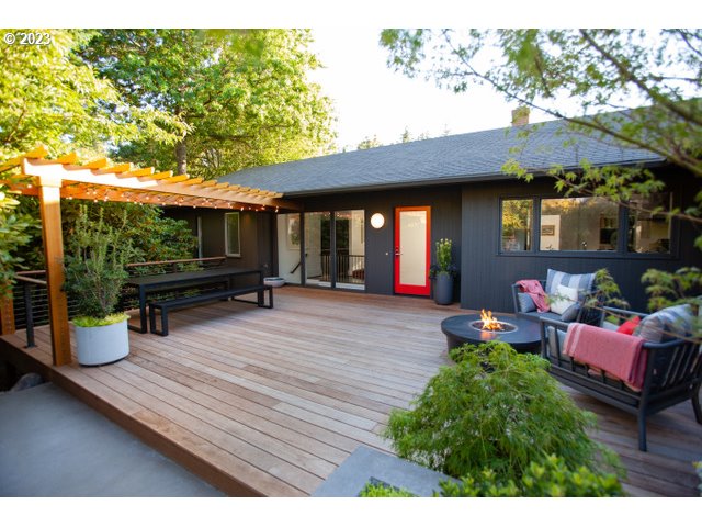 5011 Southwest Humphrey Park Road Portland, OR 97221 - Photo 1 of 32 Gallery Image 1