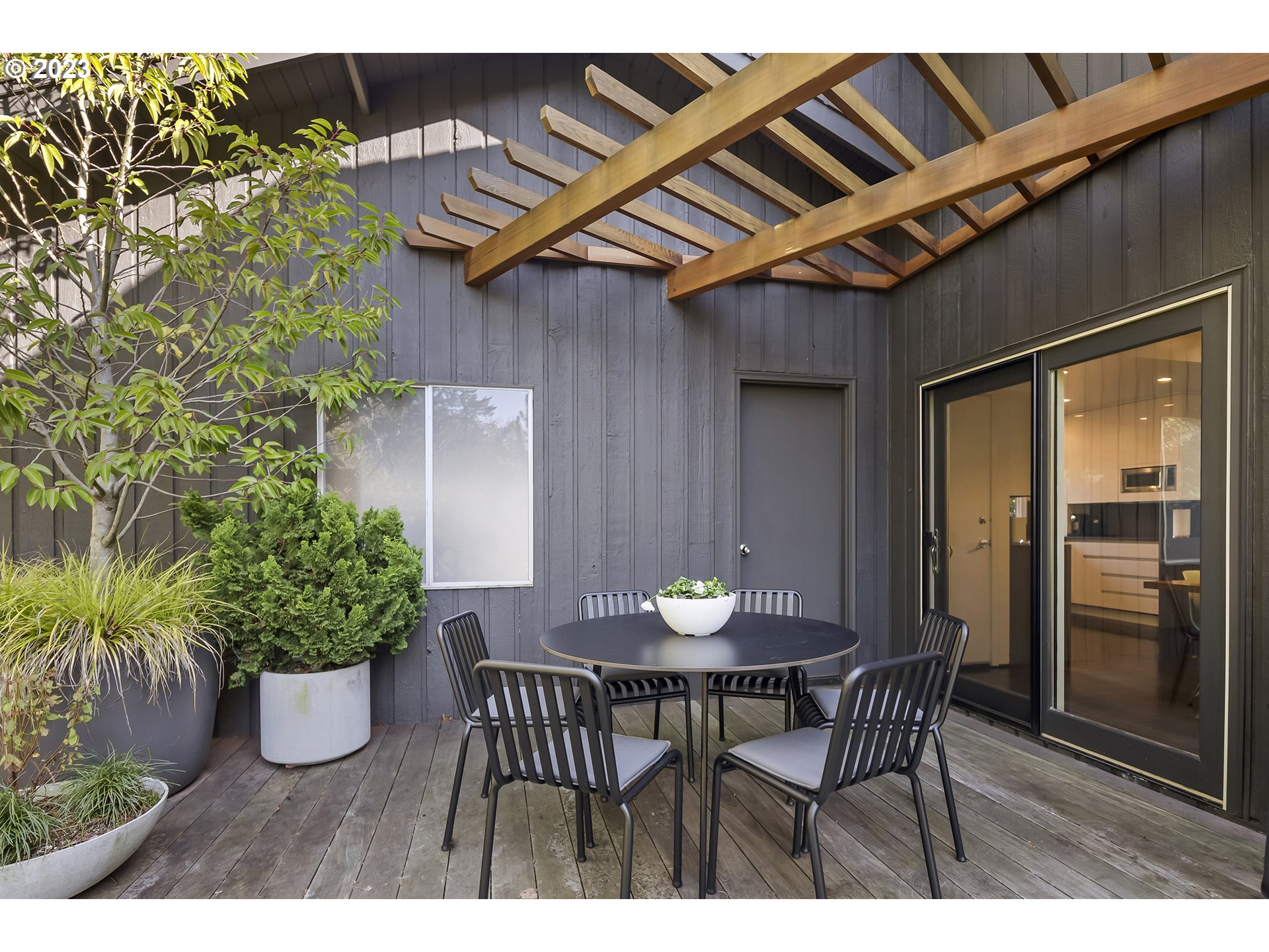5011 Southwest Humphrey Park Road Portland, OR 97221 - Photo 12 of 32 Gallery Image 12