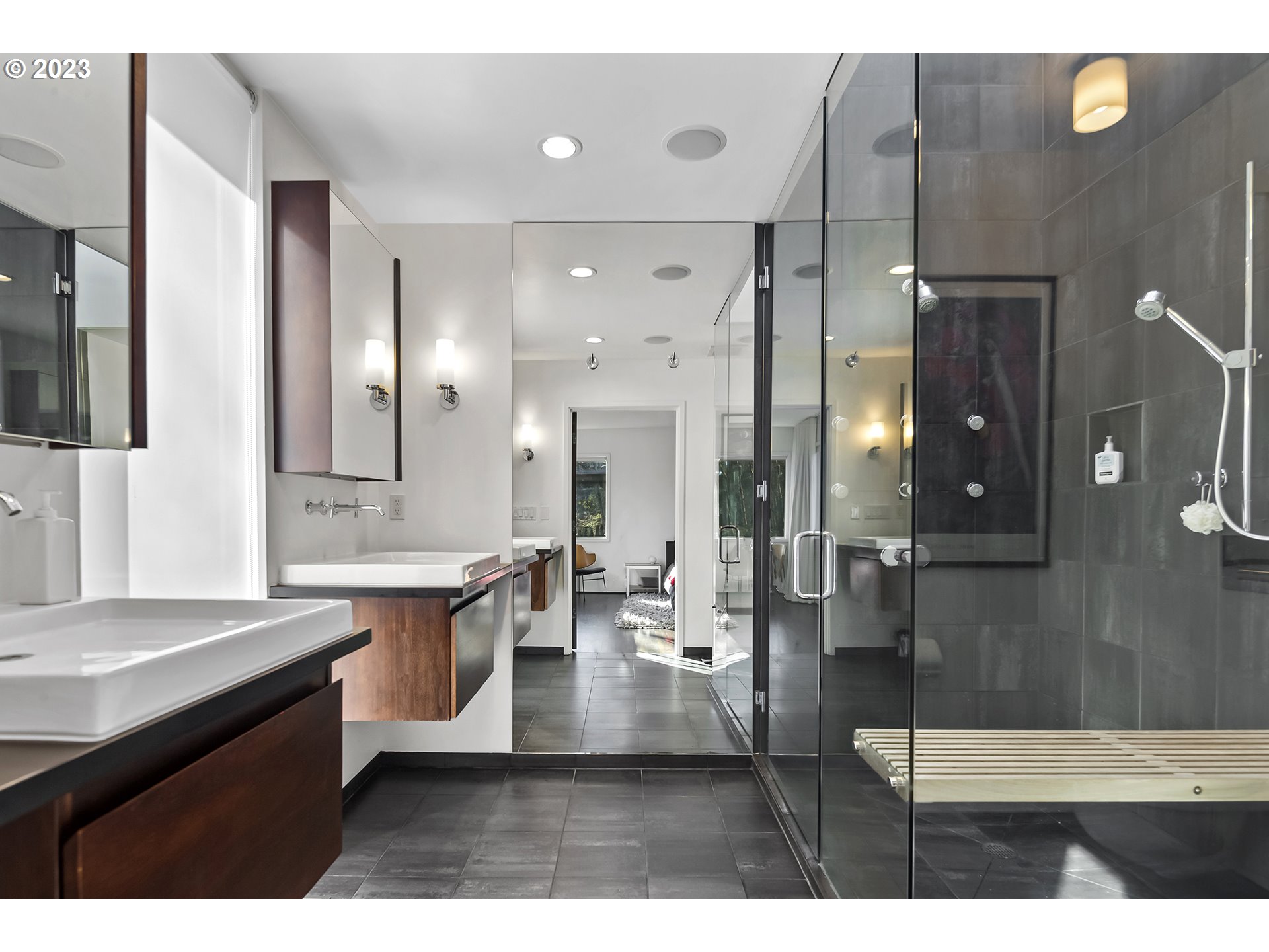 5011 Southwest Humphrey Park Road Portland, OR 97221 - Photo 15 of 32 Gallery Image 15