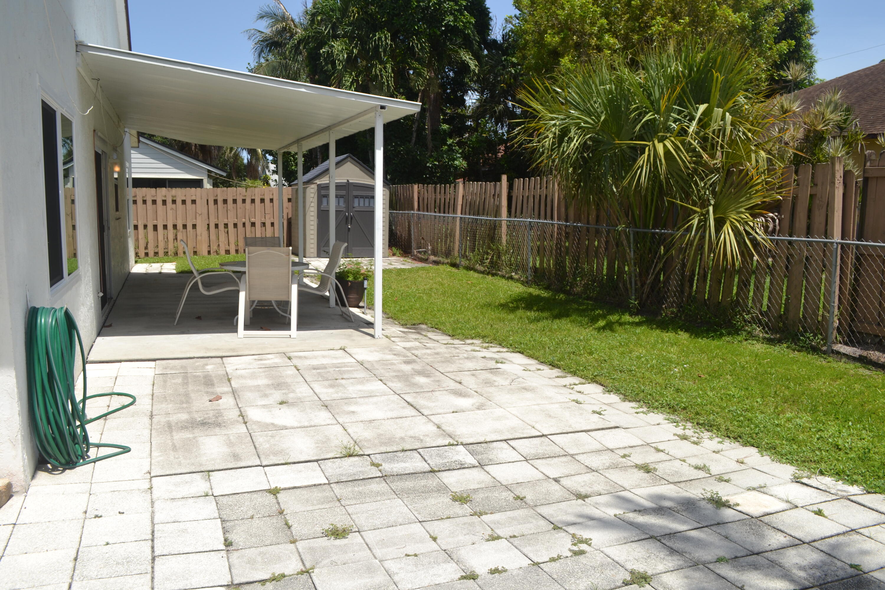 6310 Drake Street Jupiter, FL 33458 - Photo 15 of 17 Fenced yard