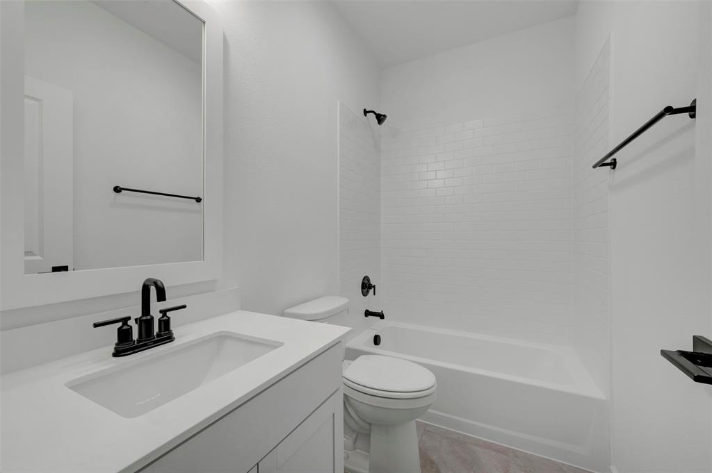 179 Summer Rain Way Rhome, TX 76078 - Photo 19 of 38