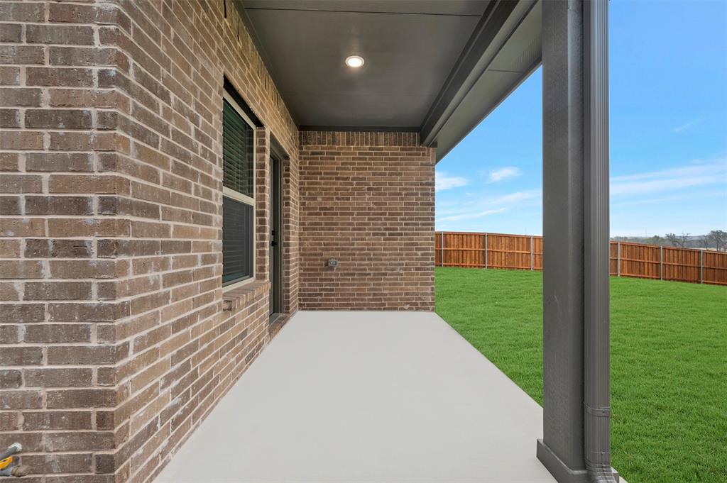 179 Summer Rain Way Rhome, TX 76078 - Photo 21 of 38