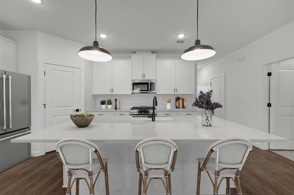 179 Summer Rain Way Rhome, TX 76078 - Photo 5 of 38