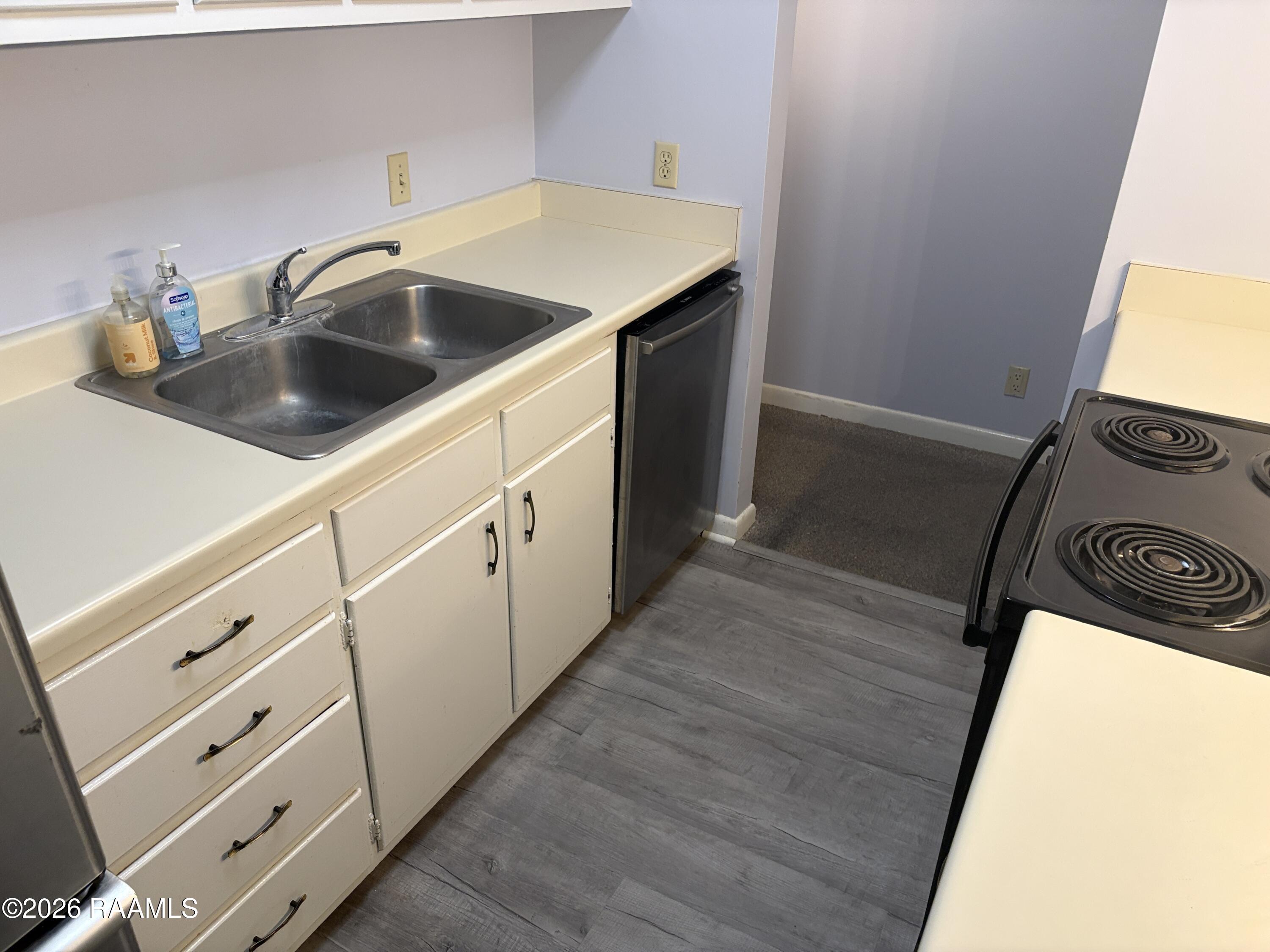 220 Doucet Road, Unit 258H Lafayette, LA 70503 - Photo 6 of 15 IMG_2874