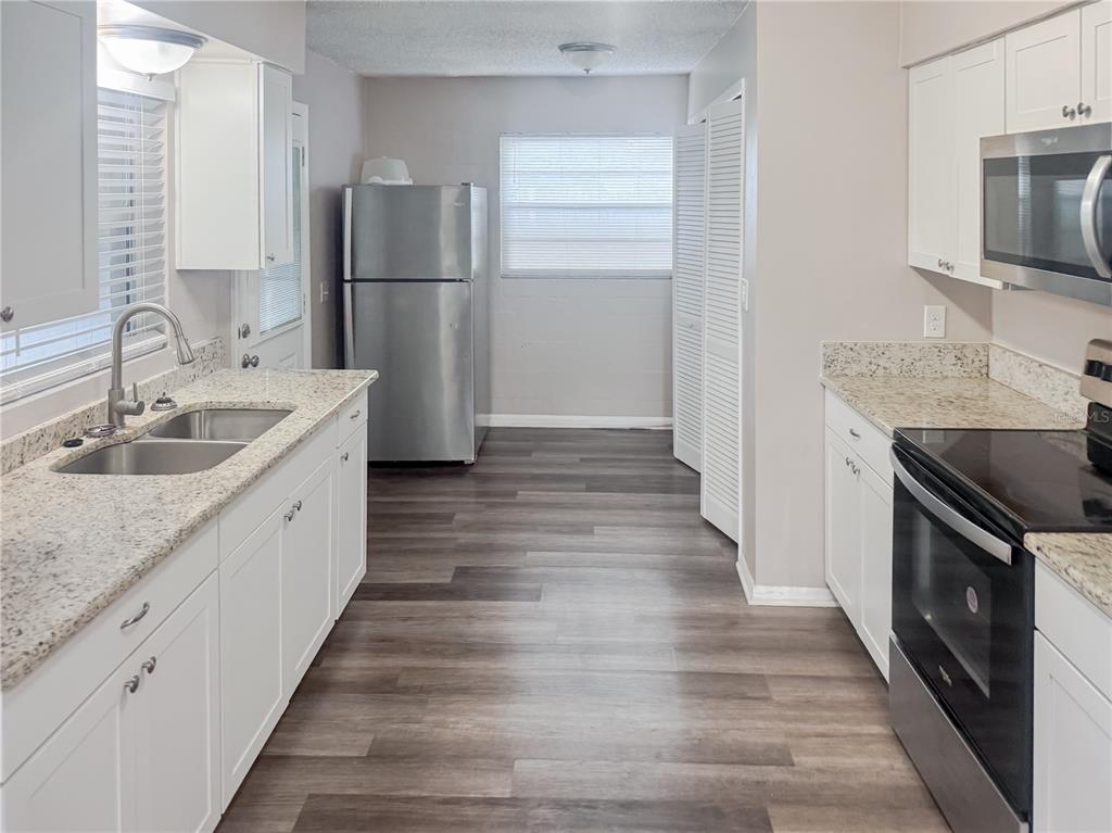 1110 Vonderay Road Orlando, FL 32825 - Photo 5 of 16