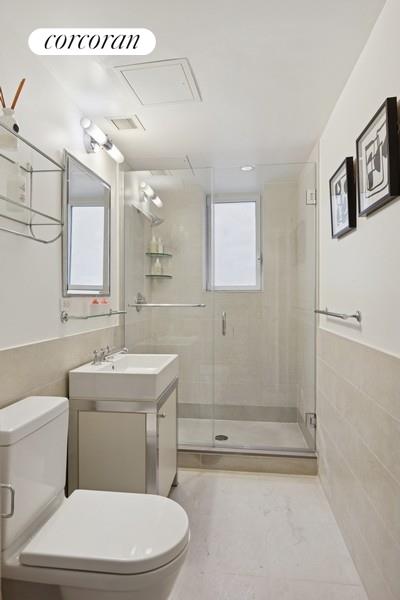 160 Central Park South, Unit 401A Manhattan, NY 10019 - Photo 13 of 23