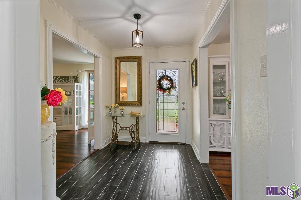 12645 Warwick Avenue Baton Rouge, LA 70815 - Photo 3 of 29