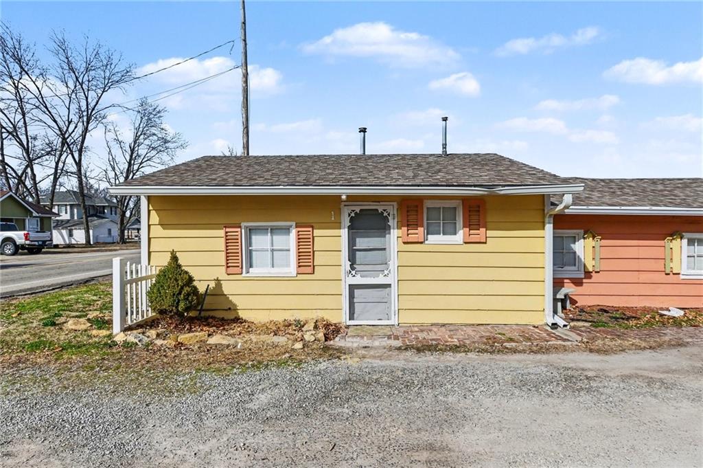 308 Chestnut Street Silver Lake, KS 66539 - Photo 2 of 53