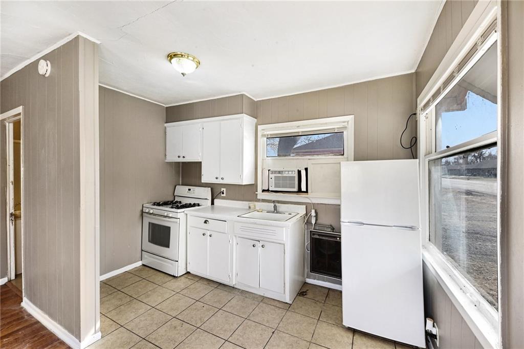 308 Chestnut Street Silver Lake, KS 66539 - Photo 39 of 53