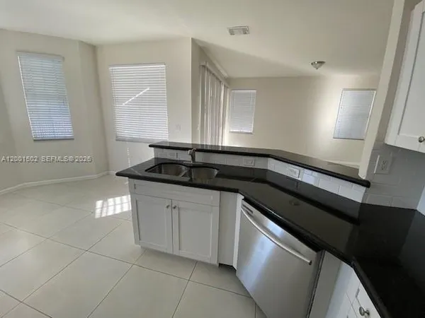 $4,200 | 16568 Southwest 54th Street, Miami, FL 33185