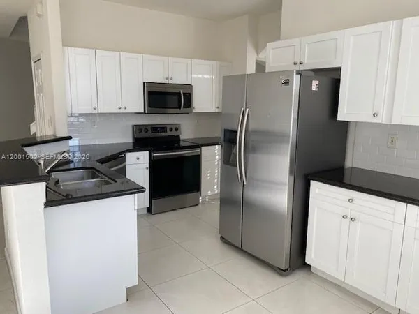 $4,200 | 16568 Southwest 54th Street, Miami, FL 33185