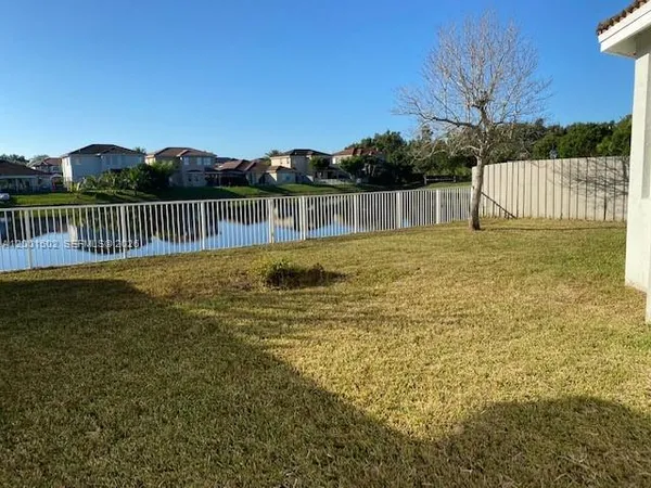 $4,200 | 16568 Southwest 54th Street, Miami, FL 33185