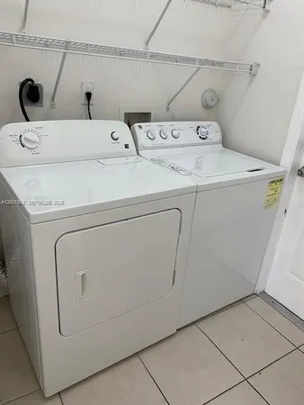 $4,200 | 16568 Southwest 54th Street, Miami, FL 33185