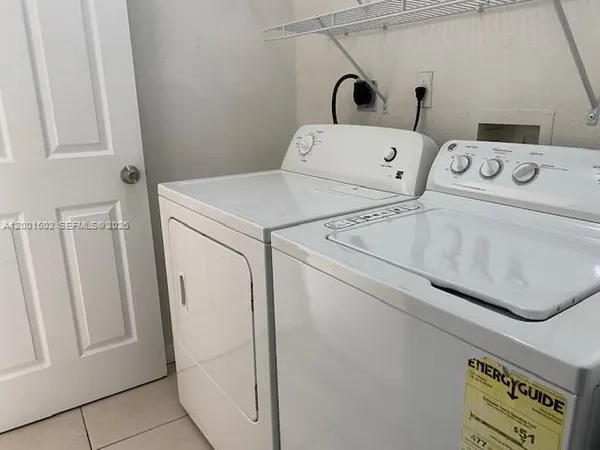 $4,200 | 16568 Southwest 54th Street, Miami, FL 33185
