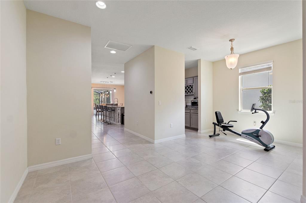 17244 Goldcrest Loop Clermont, FL 34714 - Photo 10 of 36