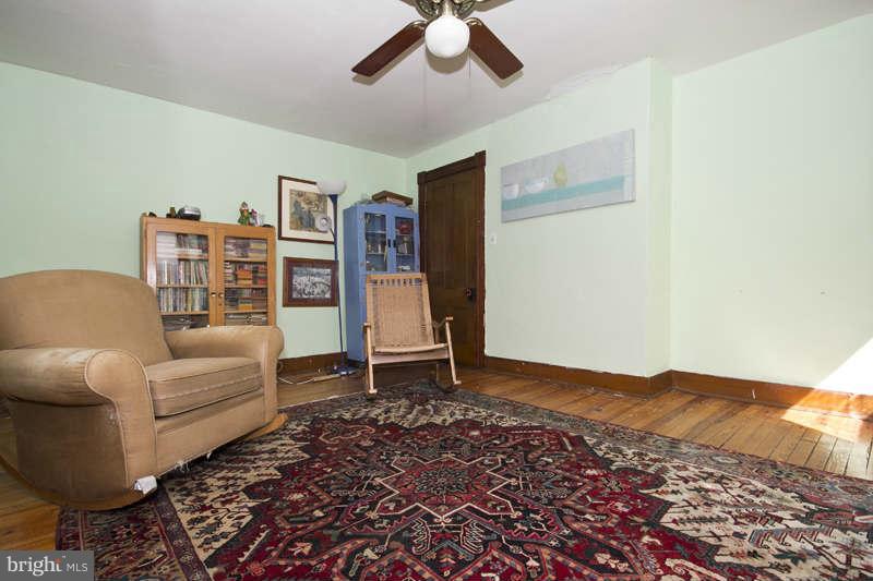3627 Roland Avenue Baltimore, MD 21211 - Photo 18 of 28 Bedroom