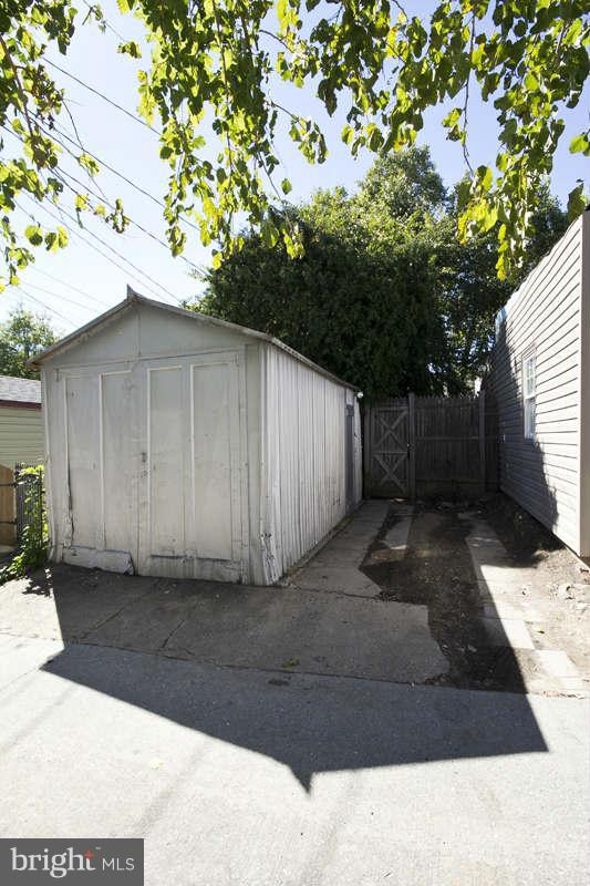3627 Roland Avenue Baltimore, MD 21211 - Photo 24 of 28 Exterior (Rear)