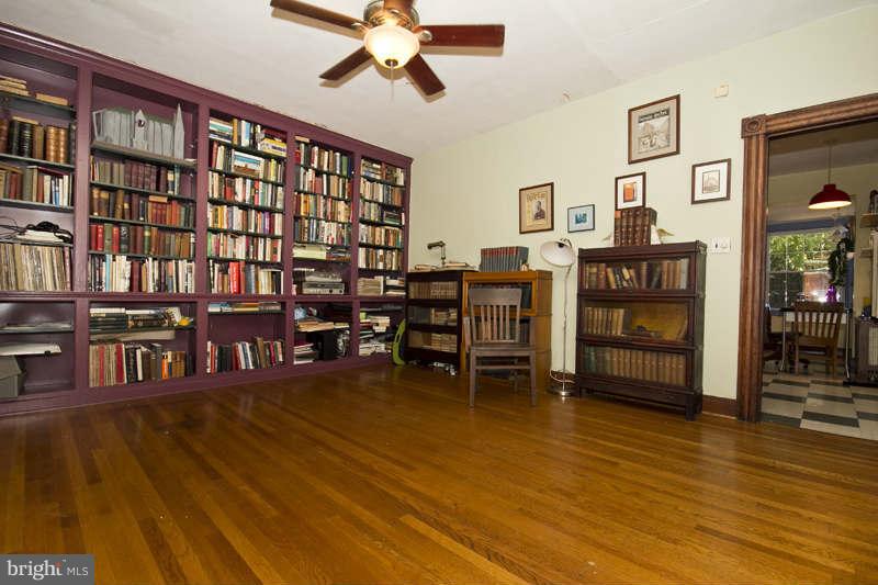 3627 Roland Avenue Baltimore, MD 21211 - Photo 7 of 28 Dining Room