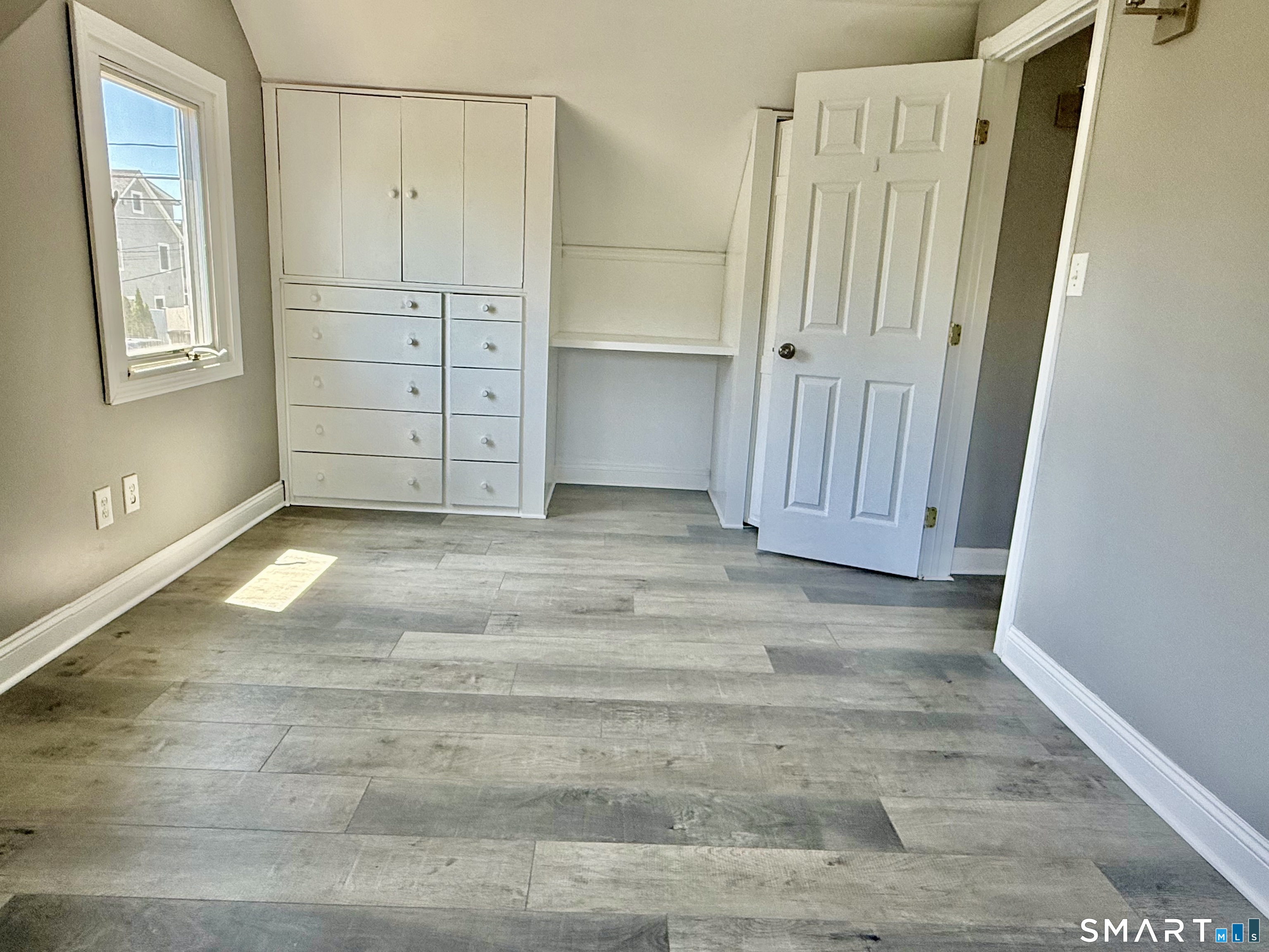 41 Albin Road Stamford, CT 06902 - Photo 15 of 22 Gallery Image 15