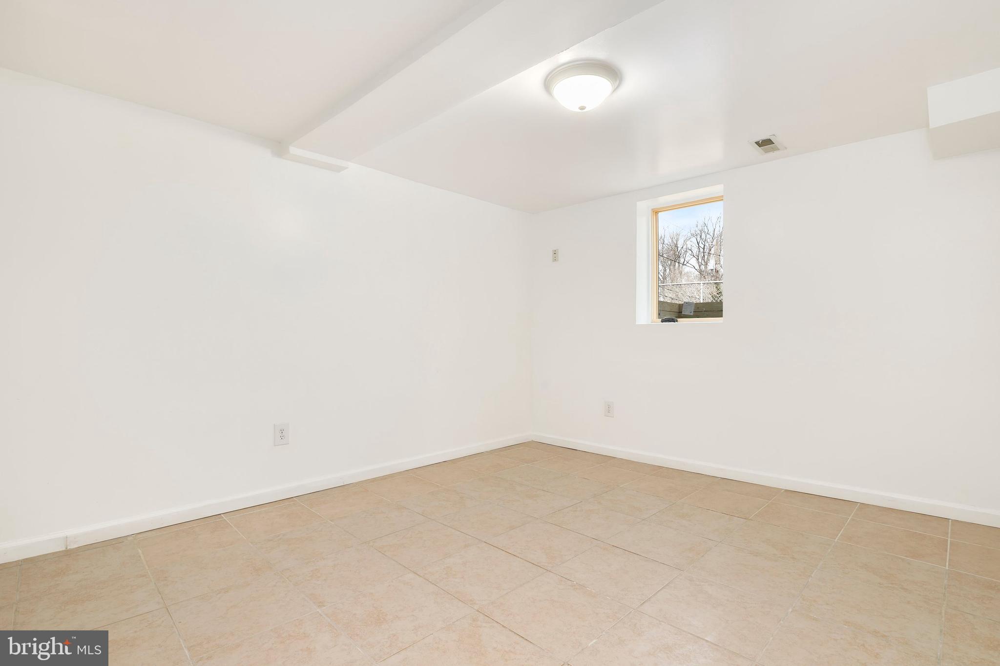 4206 Round Hill Road Silver Spring, MD 20906 - Photo 13 of 27 Bedroom 4