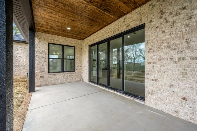 $589,900 | 102 North Victoria Lane, Tullahoma, TN 37388