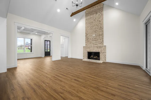 $589,900 | 102 North Victoria Lane, Tullahoma, TN 37388