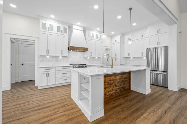 $589,900 | 102 North Victoria Lane, Tullahoma, TN 37388