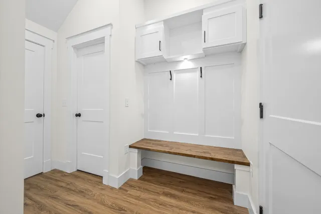 $589,900 | 102 North Victoria Lane, Tullahoma, TN 37388