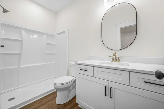 $589,900 | 102 North Victoria Lane, Tullahoma, TN 37388