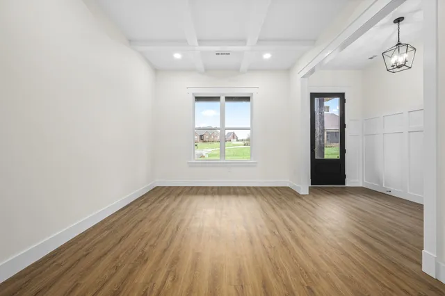 $589,900 | 102 North Victoria Lane, Tullahoma, TN 37388