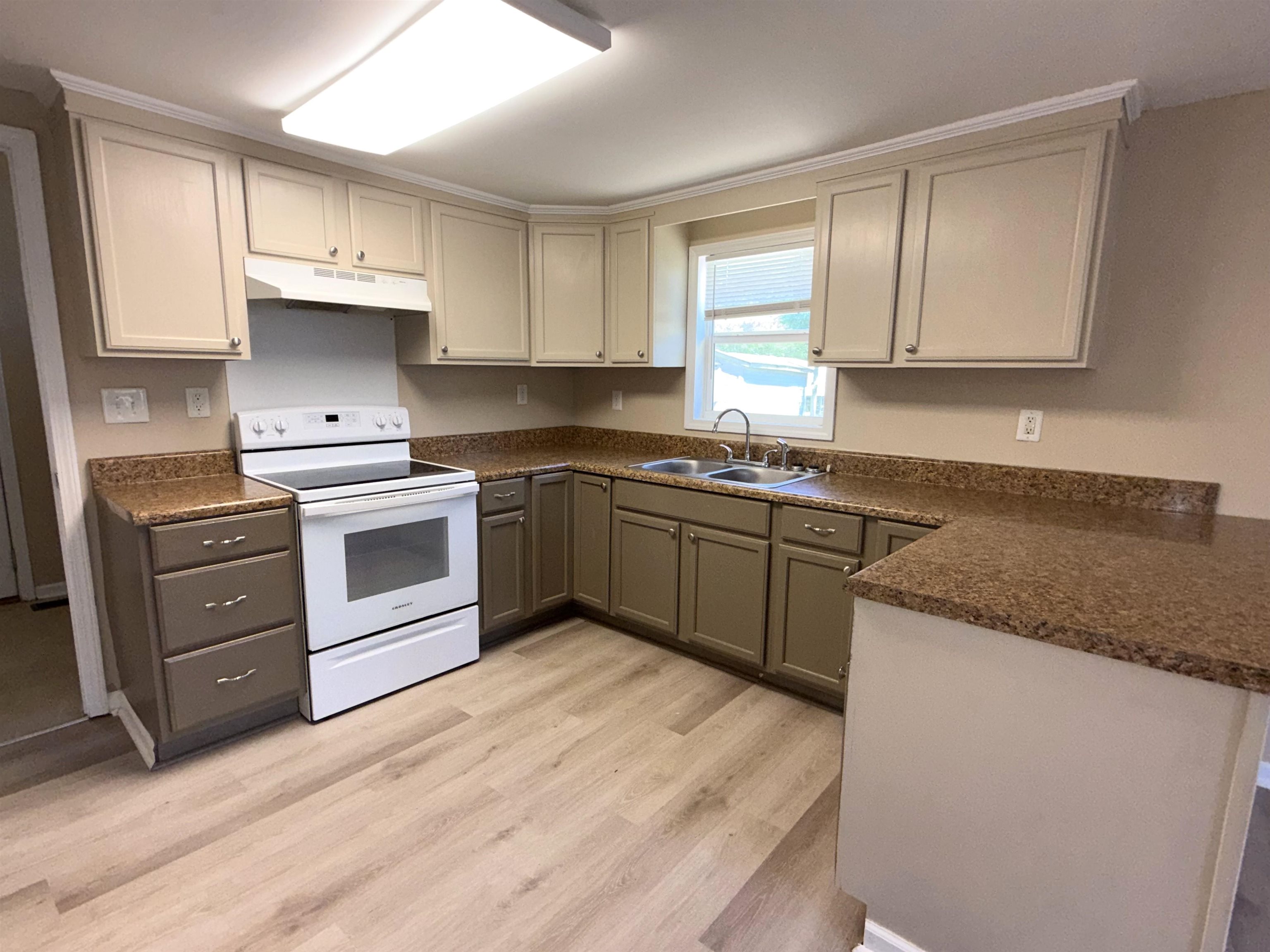 137 New Street Gaffney, SC 29340 - Photo 4 of 18