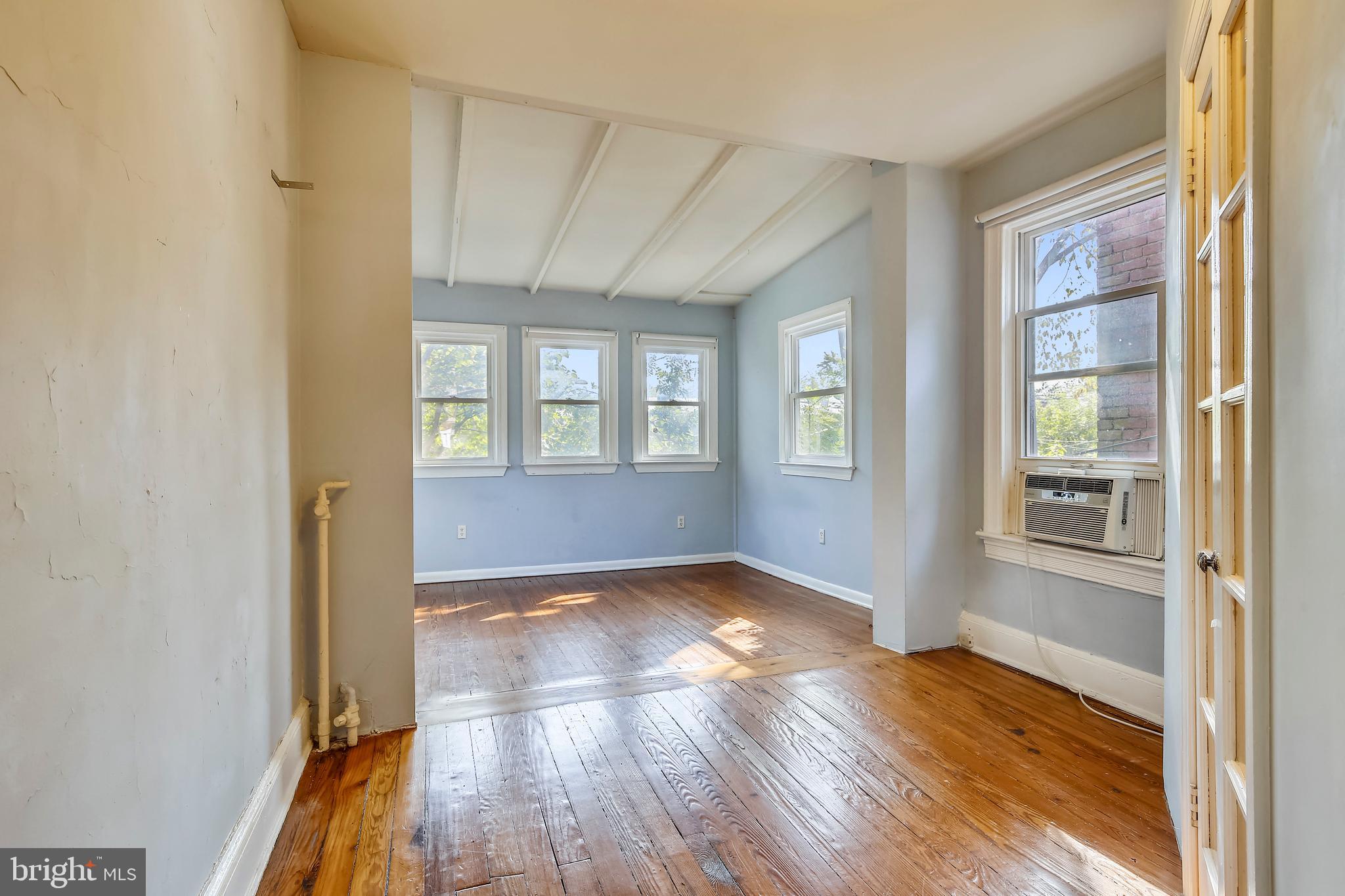 241 8th Street Northeast Washington, DC 20002 - Photo 17 of 29 Sunny and Spacious 2nd Bedroom w/Den or Office Are