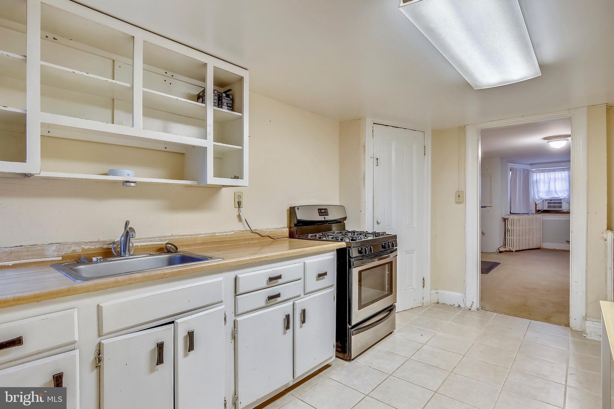 241 8th Street Northeast Washington, DC 20002 - Photo 22 of 29 Open with Ample Storage