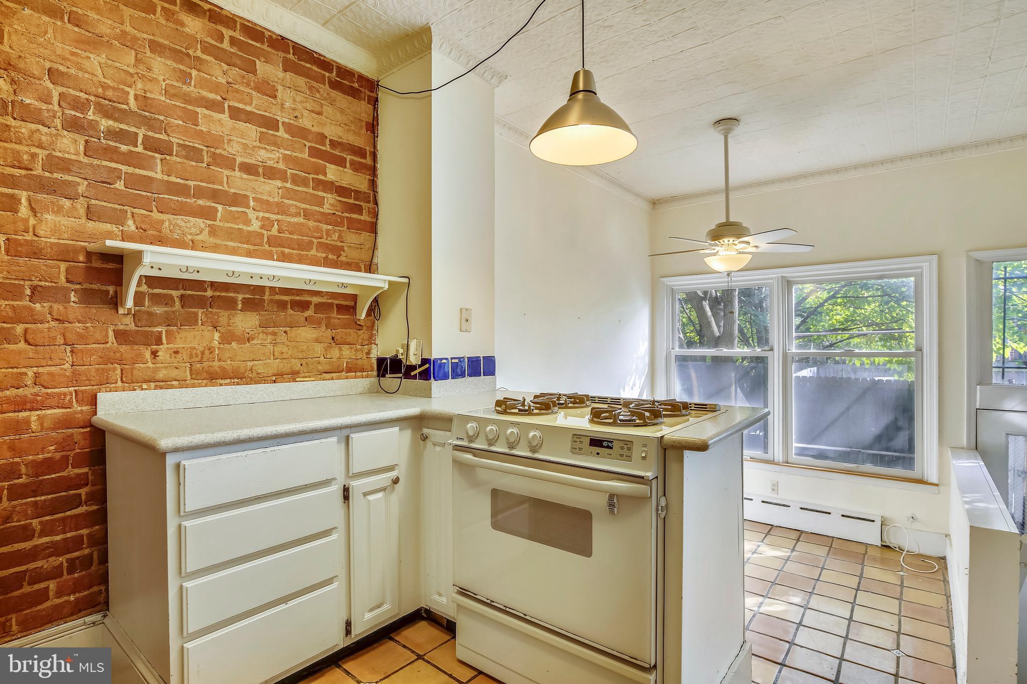 241 8th Street Northeast Washington, DC 20002 - Photo 5 of 29 Gas Cooking and Ample Storage