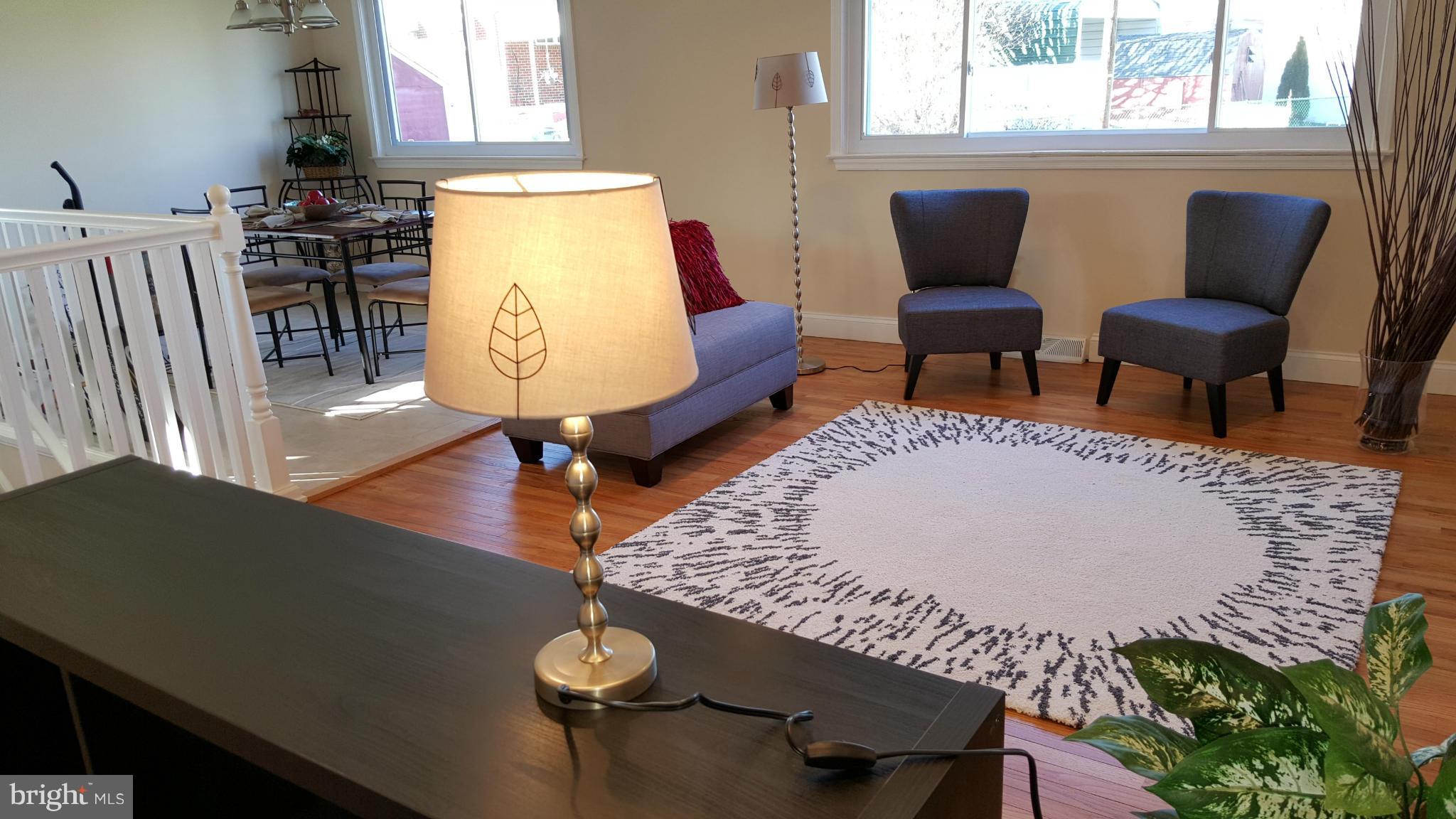 7810 Blue Grass Road Baltimore, MD 21237 - Photo 5 of 30 Living Room