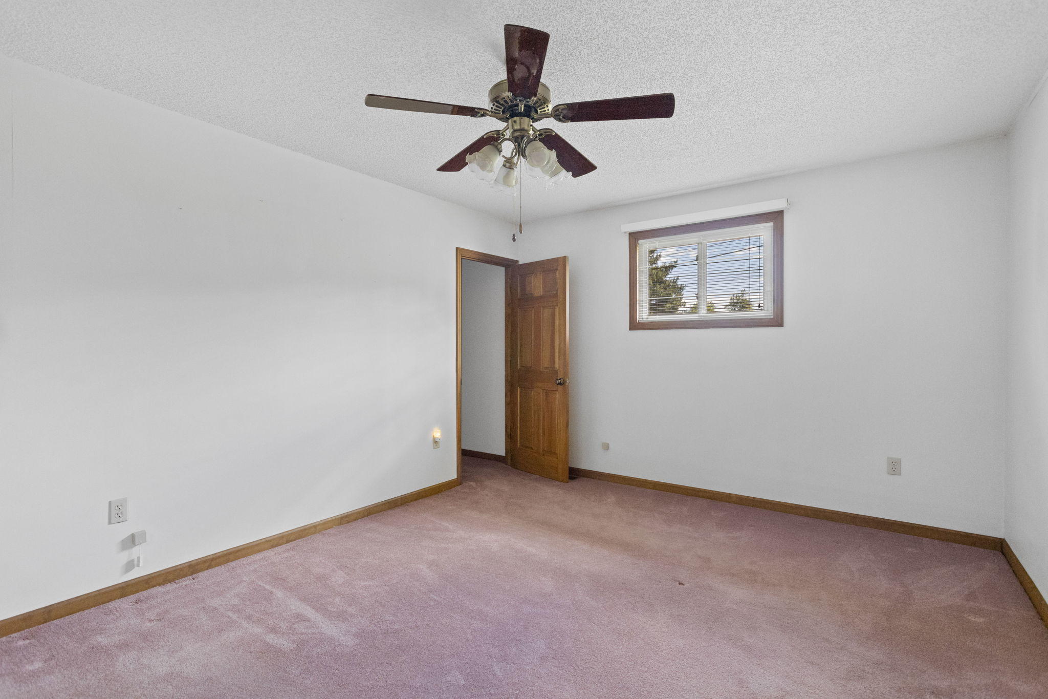 159 East Carters Valley Road Kingsport, TN 37665 - Photo 13 of 18 13-web-or-mls-IMG_0270