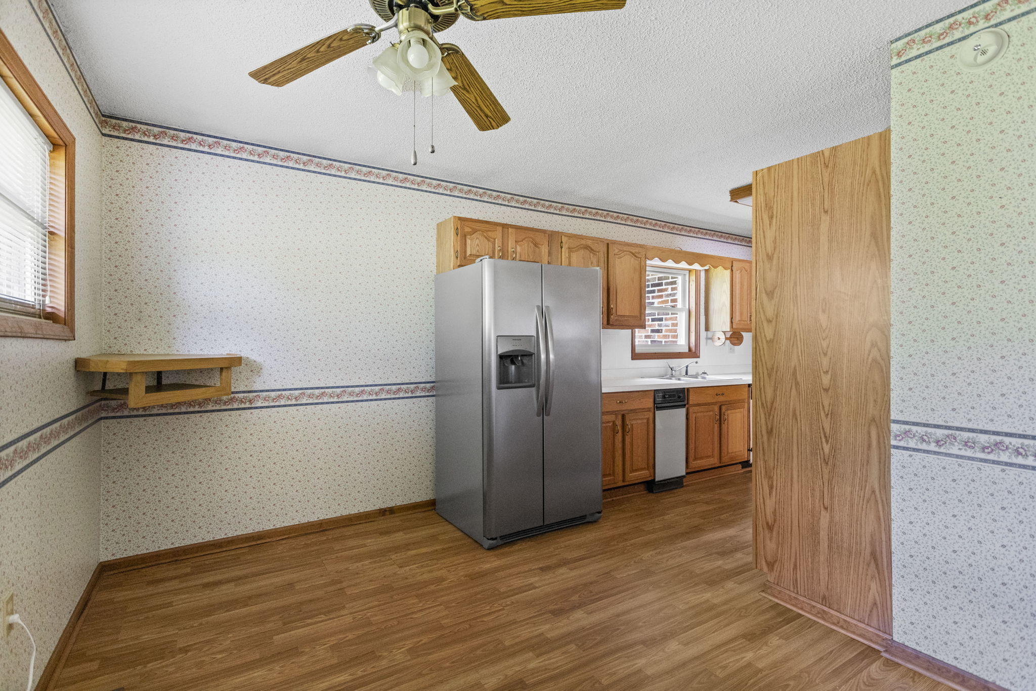 159 East Carters Valley Road Kingsport, TN 37665 - Photo 9 of 18 9-web-or-mls-IMG_0254
