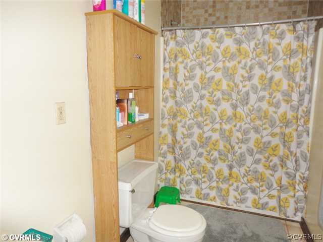 6984 Sandy Ridge Road Hopewell, VA 23860 - Photo 10 of 10 Bathroom