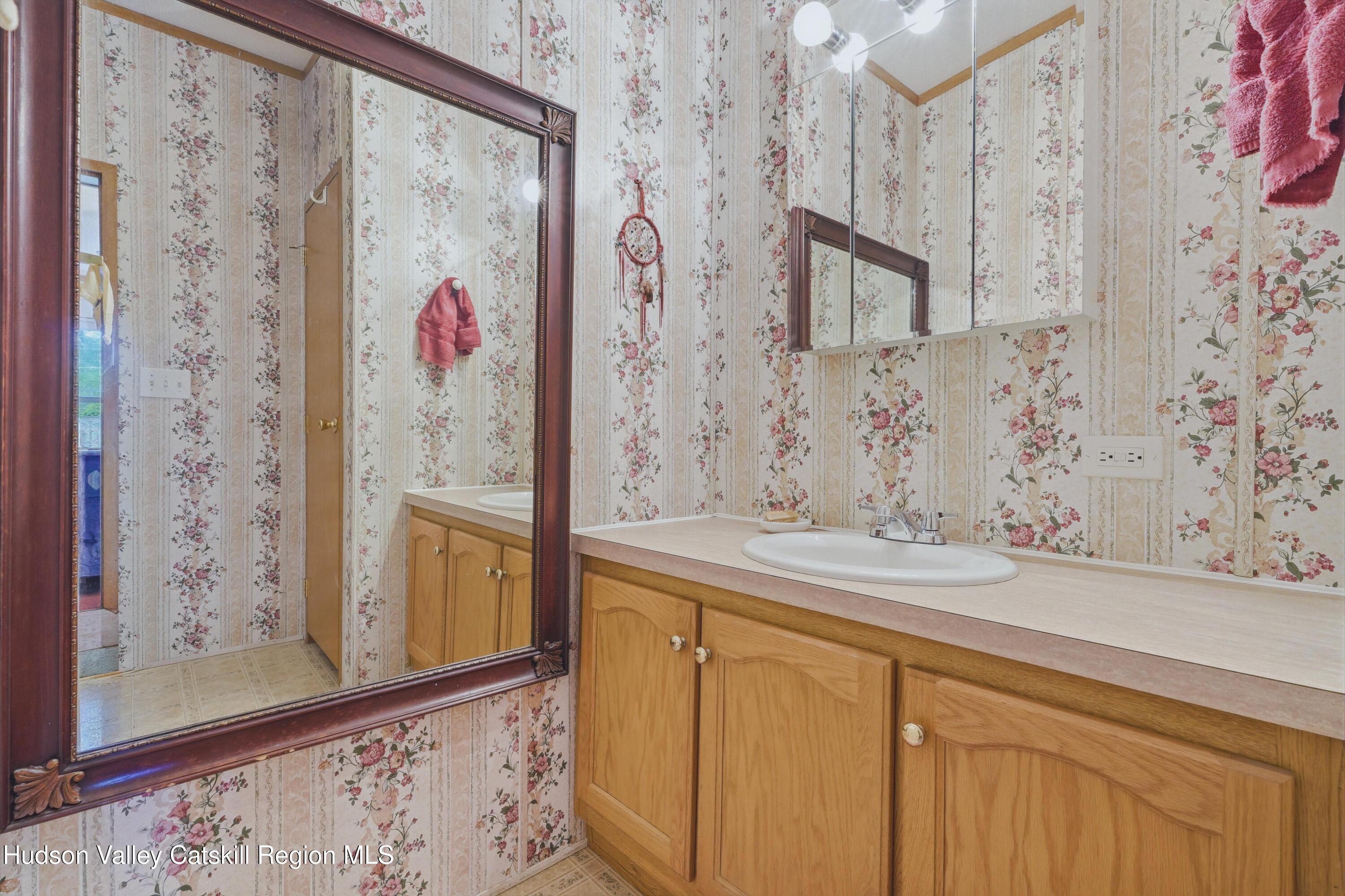 23 N Road Kingston City, NY 12401 - Photo 10 of 18 ensuite