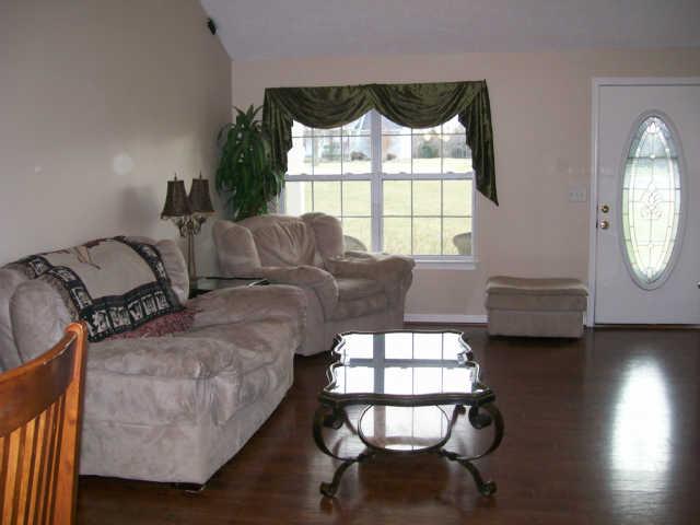 346 Paul Thompson Road Bethpage, TN 37022 - Photo 3 of 20 This Cozy Living Room Truly Says "Welcome Home" !