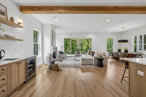 $1,250,000 | 2434 B Chapman Drive, Nashville, TN 37206