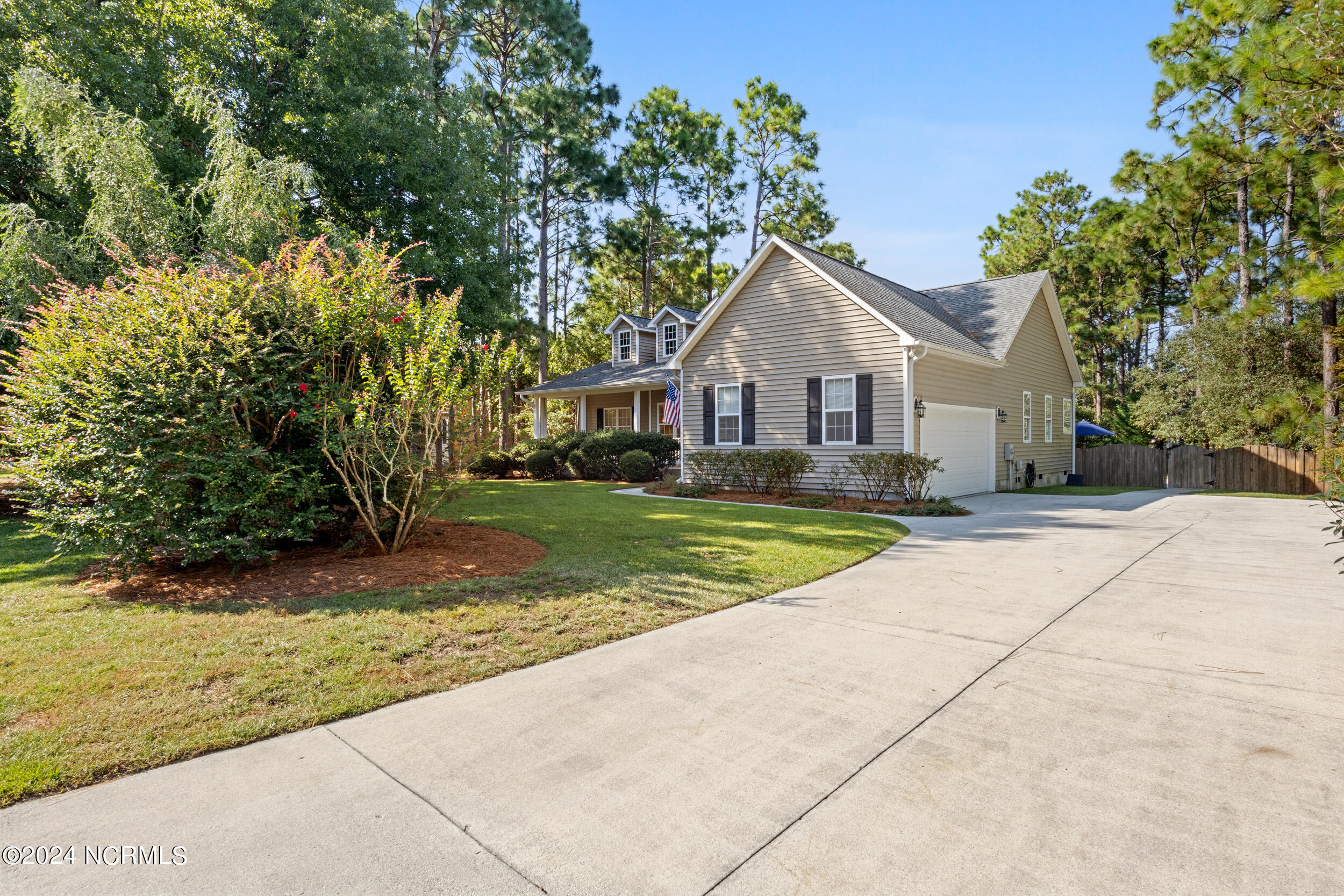 505 Okeechobee Road Wilmington, NC 28412 - Photo 3 of 43 3_img_7426